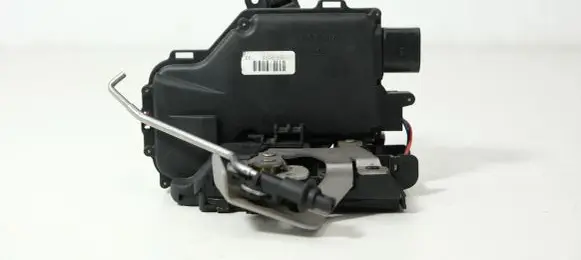 Audi A4 S4 B6 8E 8H Rear door lock 8E0839016C