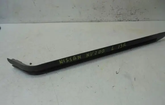 Nissan NV200 Sliding door upper roller guide/hinge 82401-00QAA