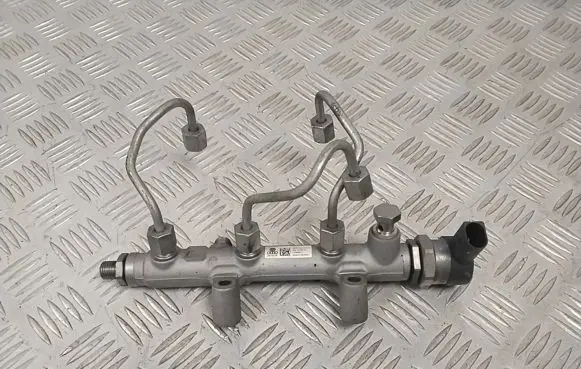 Audi A7 S7 4G Fuel main line pipe 059130090BS
