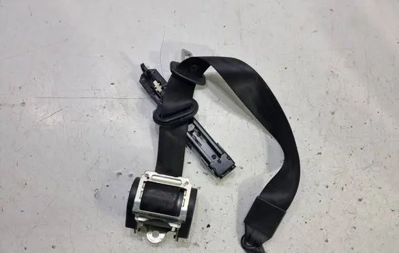 Audi Q7 4L Rear seatbelt 4L0857806G