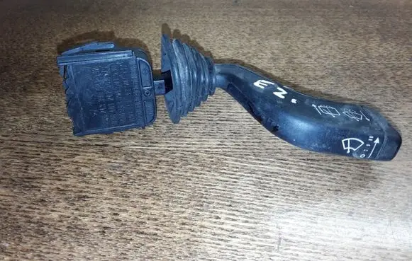 Opel Astra F Wiper control stalk 090243395 501392 090243