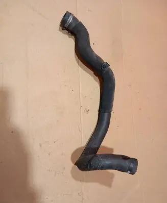 Peugeot 3008 I Engine coolant pipe/hose