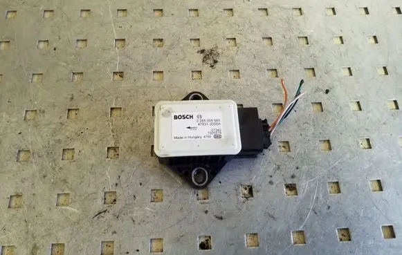 Nissan Qashqai ESP acceleration yaw rate sensor 47931JD00A 0265005665