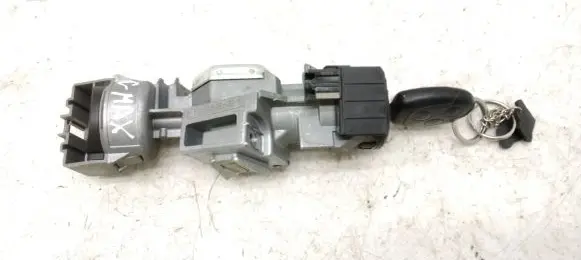 Ford Focus C-MAX Ignition lock 3M513F880AC