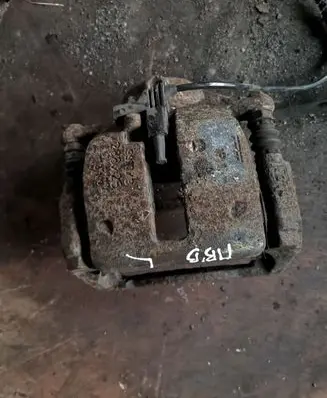 Mercedes-Benz B W245 Front brake caliper
