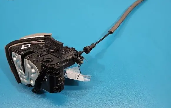 KIA Ceed Rear door lock 81410-J7000 IMPRK1539948