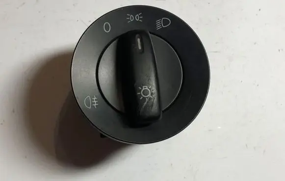 Volkswagen PASSAT B6 Light switch 1K0941431AH