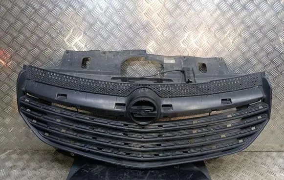 Opel Vivaro Front grill