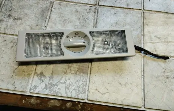 Volkswagen Polo IV 9N3 Rear seat light 6Q0947291A