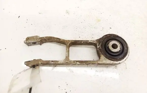Alfa Romeo 147 Engine mounting bracket