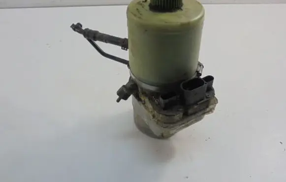 Skoda Fabia Mk1 (6Y) Power steering pump 6Q0423371