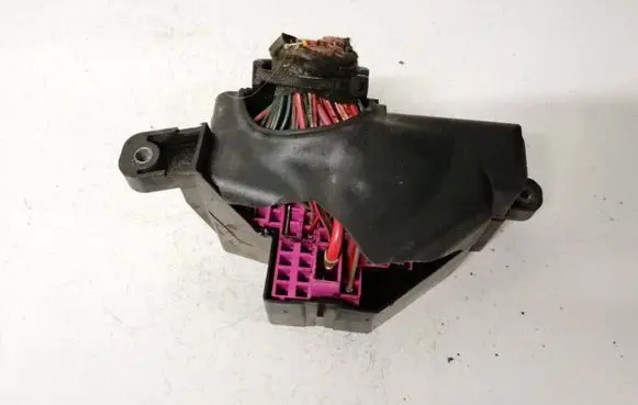 Volkswagen PASSAT B6 Fuse box set