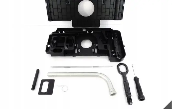 Audi A5 Sportback 8TA Tool set 8T8813685A
