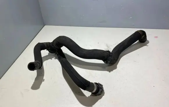 Audi A5 Sportback 8TA Engine coolant pipe/hose 8K0121049L