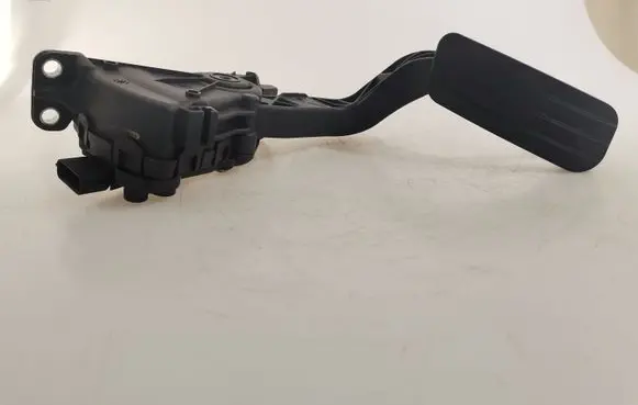 Renault Master III Accelerator throttle pedal 8200672372