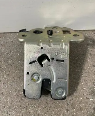Audi A8 S8 D4 4H Tailgate/trunk/boot lock/catch/latch 4H0827505 0039040310