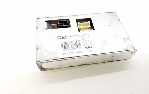 Volkswagen PASSAT B7 Headlight ballast module Xenon 89393773