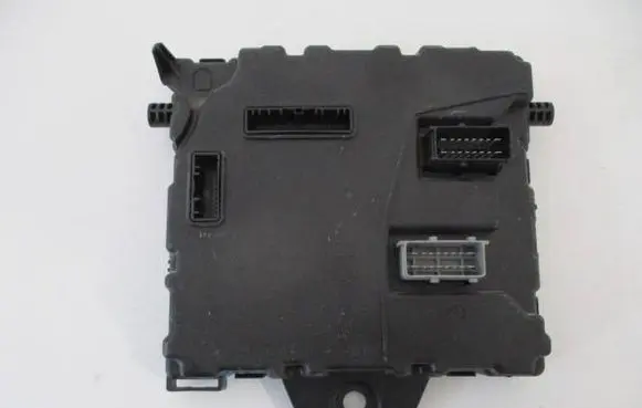 Renault Kangoo II Central body control module 8200924035 BCMN1 00027316