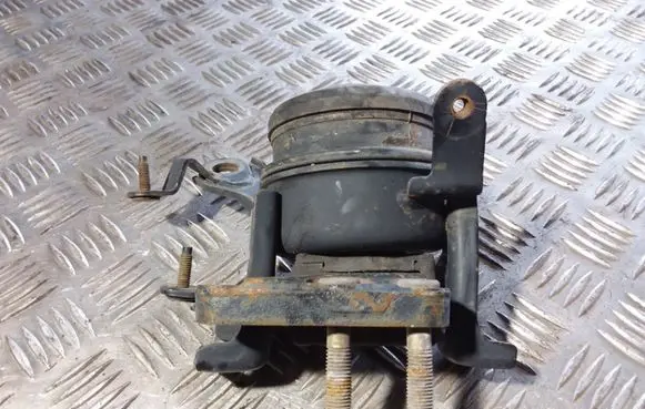 Toyota Corolla E120 E130 Engine mount bracket 1230527020
