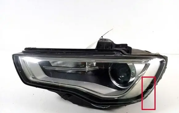 Audi A3 S3 8V Headlight/headlamp 8V0941005