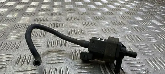 Land Rover Range Rover L405 Vacuum valve 