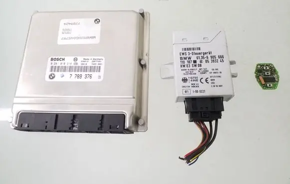 Engine ECU kit and lock set