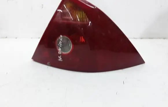 Ford Mondeo Mk III Rear/tail lights 1S7113404A