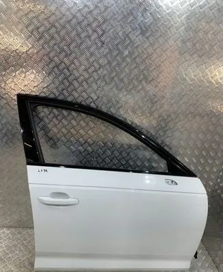 Audi A6 C7 Front door LS9R