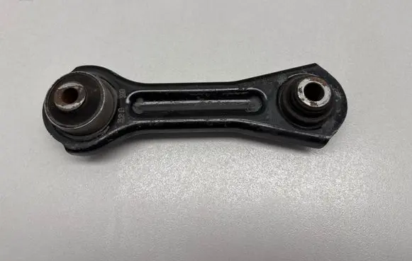 Chrysler Pacifica Rear control arm 68218020AD