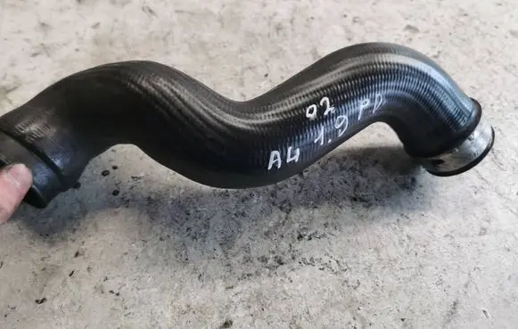 Audi A4 S4 B6 8E 8H Intercooler hose/pipe 8e0145745b