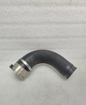 Intercooler hose/pipe