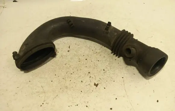 BMW X5 E53 Turbo air intake inlet pipe/hose 7795026 108667102