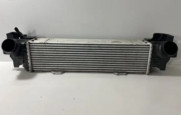 BMW 5 G30 G31 Intercooler radiator 8576509