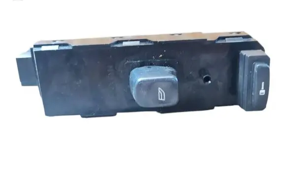 Volvo V70 Electric window control switch 30737519