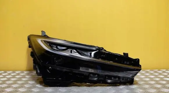 Toyota Prius xw60 Headlight/headlamp TOYOTA-PRIUS 1814