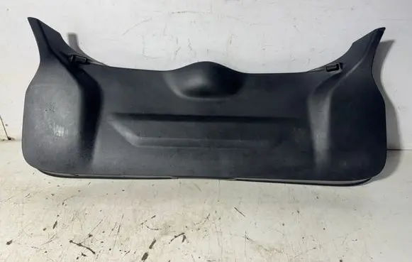 Nissan Qashqai Tailgate trim 909014EA0A