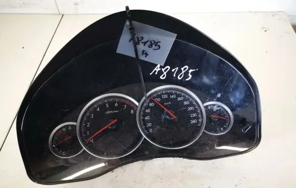 Subaru Outback Speedometer (instrument cluster) 0315017