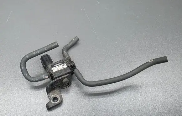 Honda CR-V Turbo solenoid valve 1013624890
