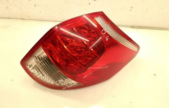 Toyota RAV 4 (XA30) Rear/tail lights