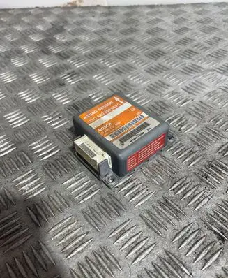Audi A4 S4 B5 8D Airbag control unit/module 8A0959655C 95T28410366 0285001038