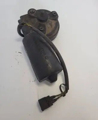 BMW 5 E39 Wiper motor 13849801
