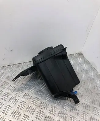 BMW 5 F10 F11 Coolant expansion tank/reservoir 7601949 10808611