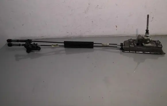 Audi A1 Gear selector/shifter in gearbox 