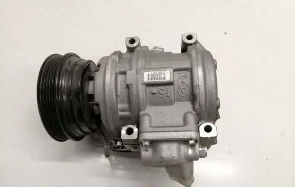 Toyota Avensis T220 Air conditioning (A/C) compressor (pump) 4472001631
