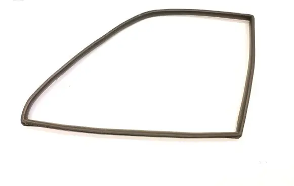 BMW 3 E30 Rear side glass trim 1947236 51361947236