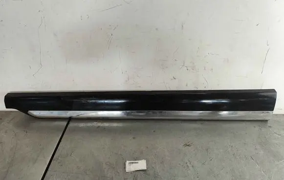 Volvo XC90 Front door trim (molding) 31448428