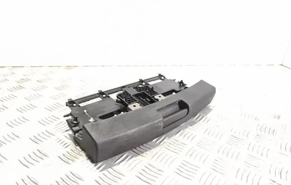 Volkswagen PASSAT B8 Seat adjustment assembly 8K0881057