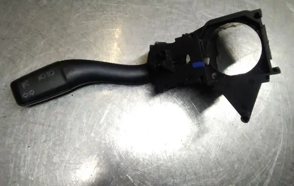 Audi A4 S4 B6 8E 8H Indicator stalk 8E0953513A