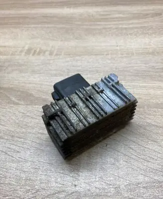 Opel Vectra B Glow plug pre-heat relay 09132691 51299008