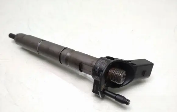 Mercedes-Benz E W211 Fuel injector A6420700487 0445115017 050611